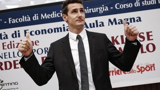 Lazio, Klose riceve il premio Tor Vergata Etica nello Sport 2016