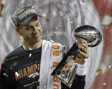 NFL, Peyton Manning annuncia il ritiro tra le lacrime: «È ora di lasciare»