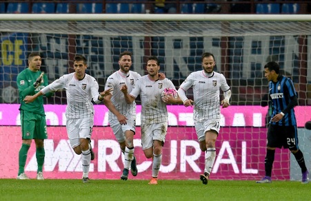 Calciomercato Palermo, Zamparini: «Vazquez? Spero vada al Napoli»