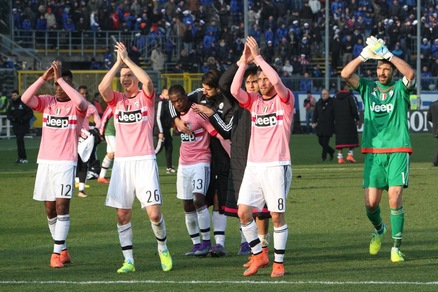 Corriere dello Sport-Stadio in edicola: Juve come il Barça, la Roma ci crede