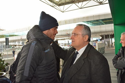 Europa League Lazio, Lotito e la squadra a Fiumicino verso Praga