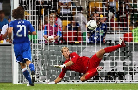 Italia, Marchisio fa crac: Conte pensa a Pirlo?