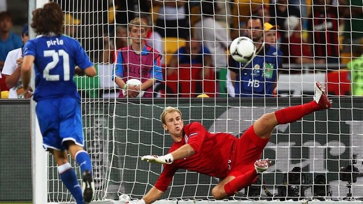 Italia, Marchisio fa crac: Conte pensa a Pirlo?