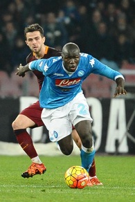 Serie A, anticipi e posticipi: Roma-Napoli lunedì 25 aprile