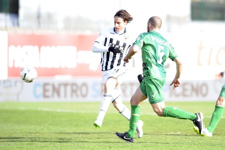 Serie B, Ascoli-Avellino 3-4: decide Castaldo su rigore all'89'