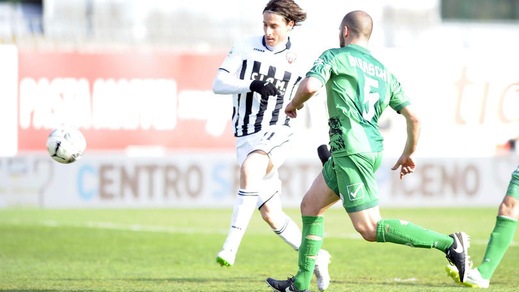 Serie B, Ascoli-Avellino 3-4: decide Castaldo su rigore all'89'