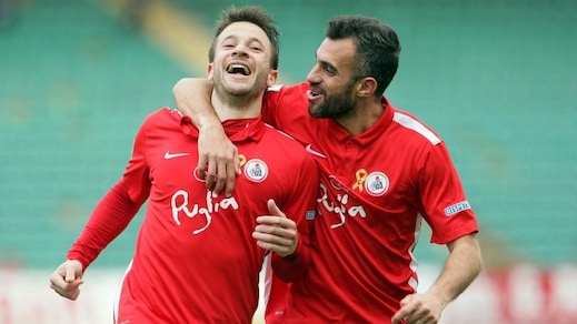 Serie B: Avellino e Bari volano a suon di gol, Pescara in profonda crisi