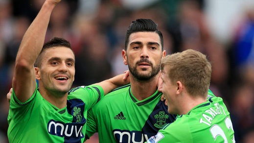 Premier League: Norwich-Manchester City 0-0; Stoke-Southampton 1-2; Bournemouth-Swansea 3-2