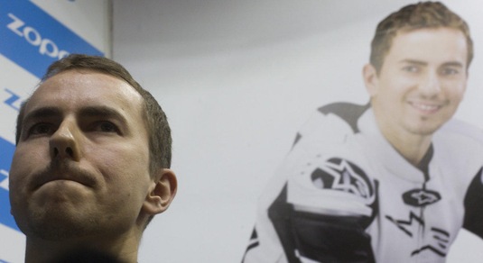 MotoGp, Lorenzo: «Valentino Rossi può vincere per altri due o tre anni»