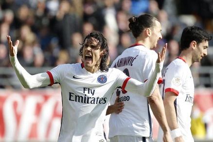 Calciomercato, attenta Juve: «Il Manchester United vuole Cavani»