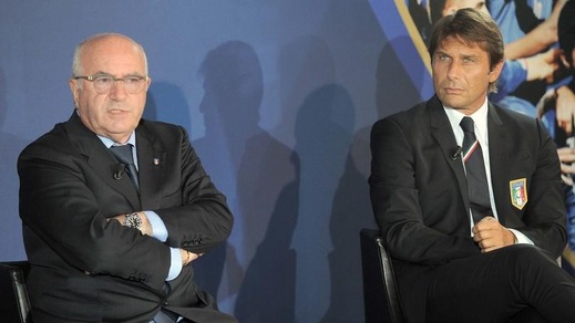 Tavecchio: «Pronti a prolungare il contratto a Conte di 2 anni»