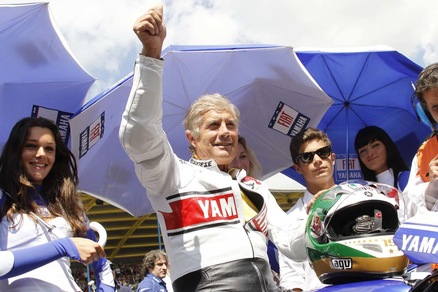 Giacomo Agostini non è morto: l'ex pilota vittima di una bufala