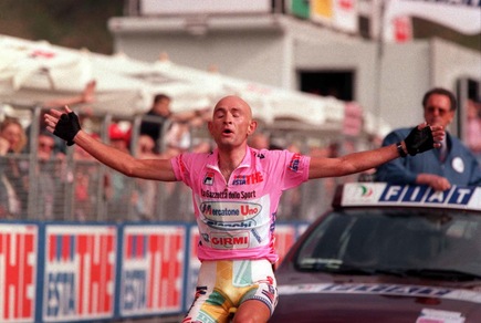 Caso Pantani, il legale: «Ora assegnino a Marco il Giro d’Italia 1999»
