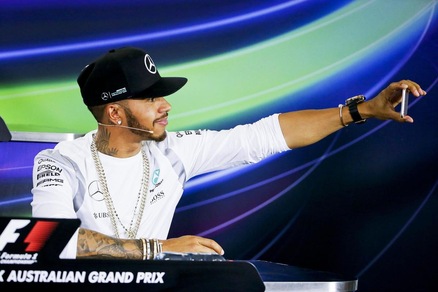 F1 Gp Australia: Hamilton avanti, Vettel primo a 6,50