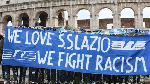 I tifosi della Lazio non ci stanno: flash mob contro il razzismo