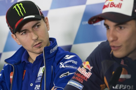 MotoGp, in Qatar sfida Lorenzo-Marquez
