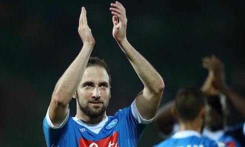 Serie A Napoli, Higuain svolge solo terapie