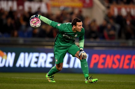 Calciomercato Inter: Handanovic nel mirino di Mourinho e Guardiola