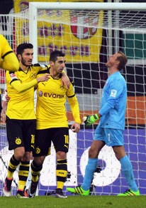 Bundesliga, il Borussia risponde al Bayern. Ok il Leverkusen