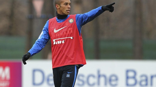 Inter attenta: Mourinho e Ancelotti tentano Miranda
