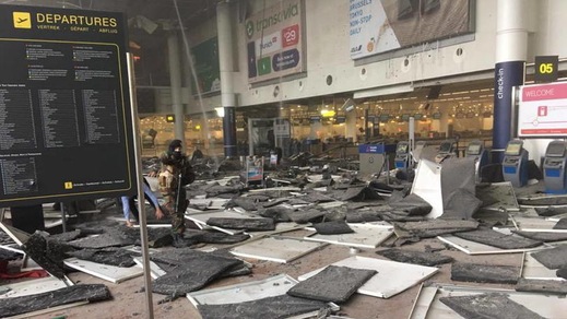 Attentati a Bruxelles, colpiti aeroporto e metropolitana: il bilancio è di 34 morti, rivendicazione Isis