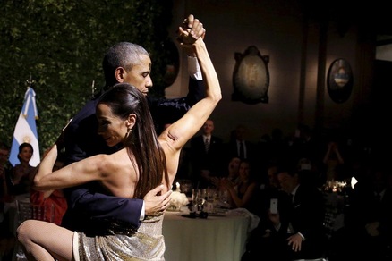 Barack Obama in visita in Argentina: il tango è bollente