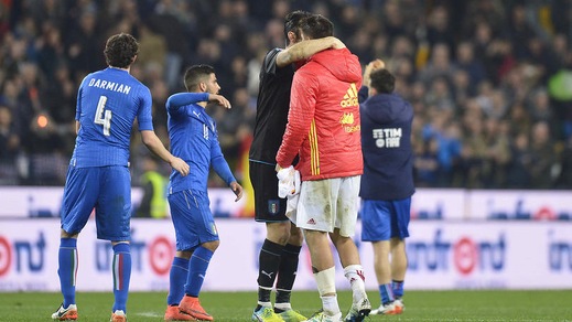 Corriere dello Sport-Stadio in edicola: Italia e Insigne ok. L’Inter vuole Clichy