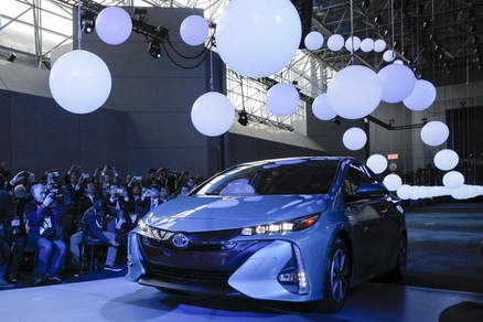Toyota Prius Prime, Salone di New York 2016