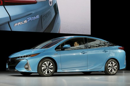 Nuova Toyota Prius Plug-In Hybrid, 1000 km con un pieno