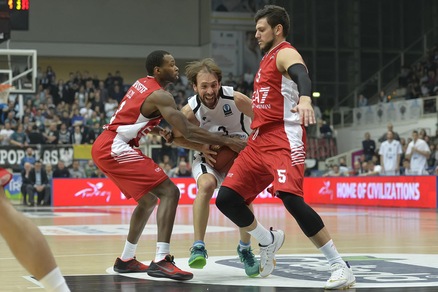 Basket, Serie A: Milano a 1,33 con Reggio Emilia