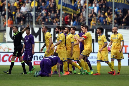 Serie A Frosinone, Pryyma ok: smaltito colpo al piede