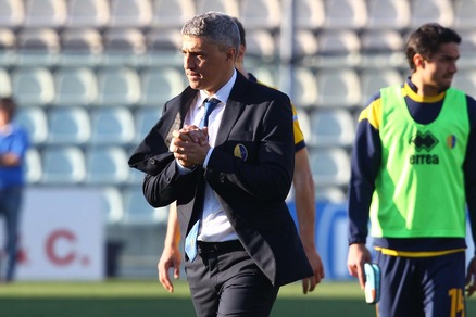 Serie B, il Modena esonera Crespo