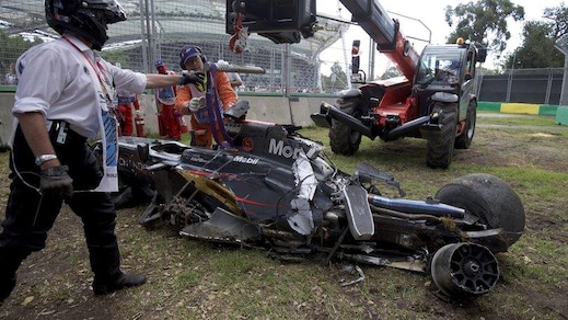 Alonso, la Fia indaga sulla rottura del sedile a Melbourne