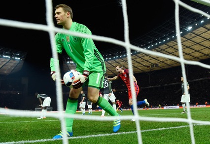 Germania-Italia, Neuer ko: niente sfida agli azzurri