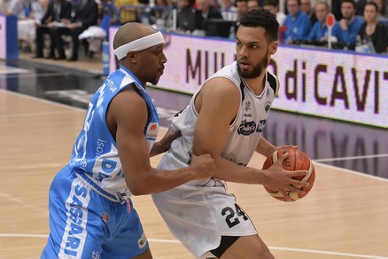 Basket, Trento e Varese, notte d'Europa