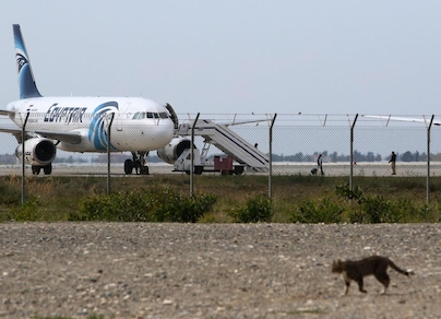 Egitto, aereo dirottato a Cipro: arrestato il dirottatore