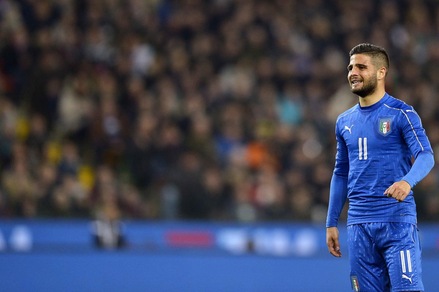 Napoli, Insigne ringrazia Iniesta: «Sono onorato»