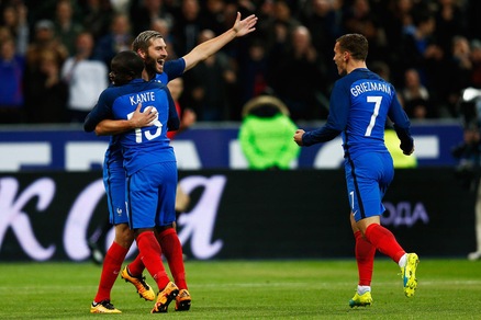 Euro 2016, Francia-Russia 4-2: in gol Kante-Gignac-Payet-Coman
