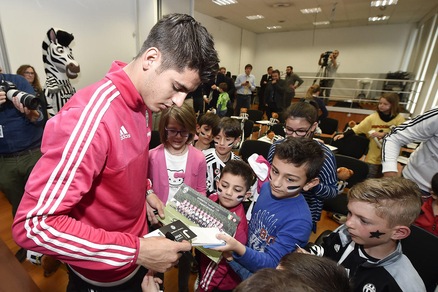 Juventus, per Morata conferenza stampa con i baby tifosi bianconeri