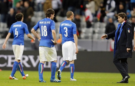 Euro 2016 Italia, Conte: «Ho fiducia nei miei azzurri, ma ora piedi per terra»