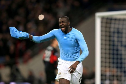 Calciomercato, attenta Inter! Yaya Touré si offre alla Juventus