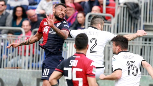 Serie B, tonfo Cagliari. Festa per Pescara e Latina