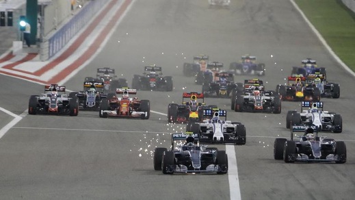 F1 Ferrari, Vettel subito out: «E' frustrante, vedremo cosa è successo»