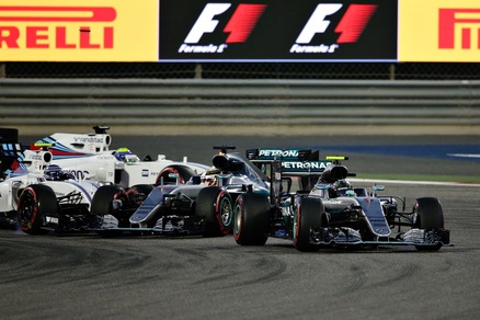 F1, Gp Bahrain: trionfo Rosberg, Raikkonen secondo