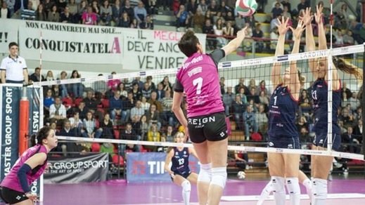 Volley: A2 Femminile,  Forlì e Soverato vincono insieme