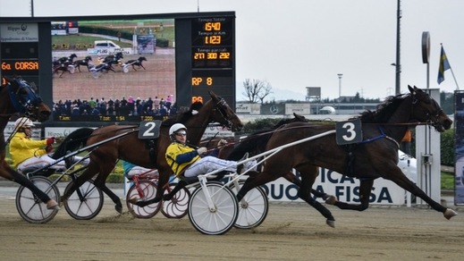 Ippica, Radiofreccia Fi...la anche nel Mirafiori