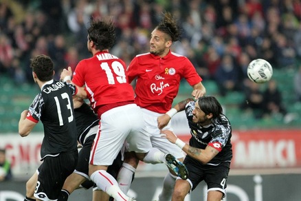 Serie B: Bari-Cesena termina a reti inviolate