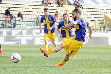 Parma, si riparte dal sì di Corapi