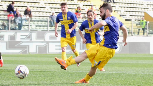 Parma, si riparte dal sì di Corapi