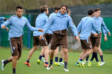 Serie A Lazio, confronto tifosi-squadra a Norcia